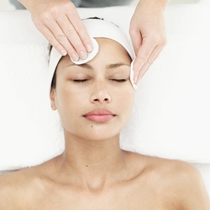 Personalized Skin Consultation, Mini Skin Ritual & Customized Home-Care Plan - SKIN THERAPY by kiah