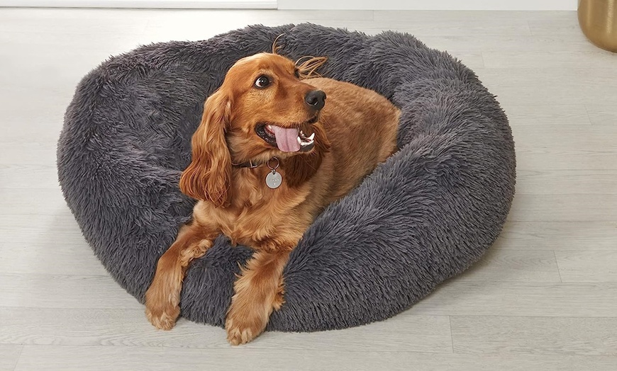 Image 3: Large Plush Donut Pet Bed