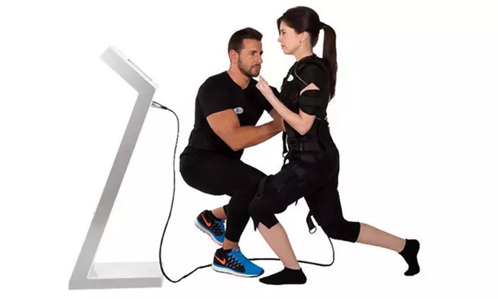 ¡Stylo de Mujer Gym: hasta un 67% de descuento en 2 o 6 sesiones de EMS con entrenador personal! ¡Aprovecha! - Primary Image