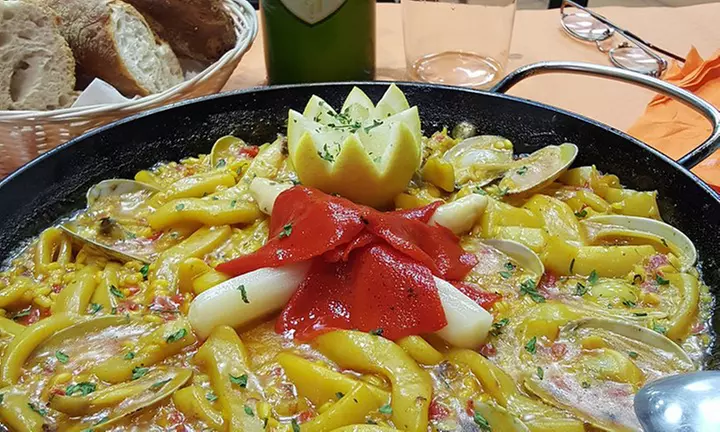 Menú especial para 2: Cachopos o arroz de marisco con entrantes