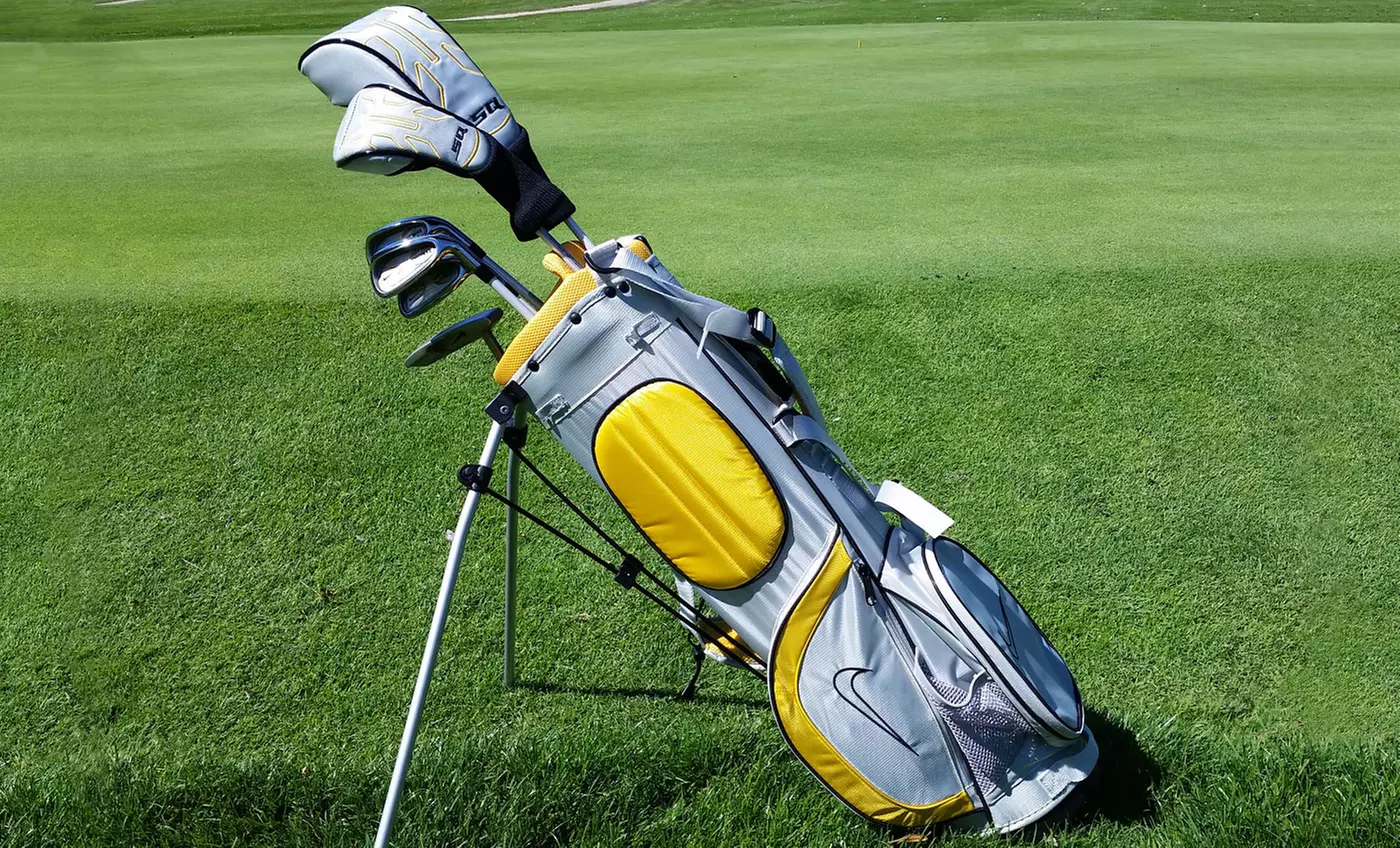 Nike SQ MachSpeed Junior Right-Handed Golf Set  - Primary Image
