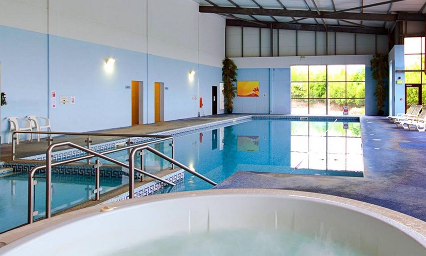 Image 2: Ballina: 1- or 2-Night 4* Leisure Break