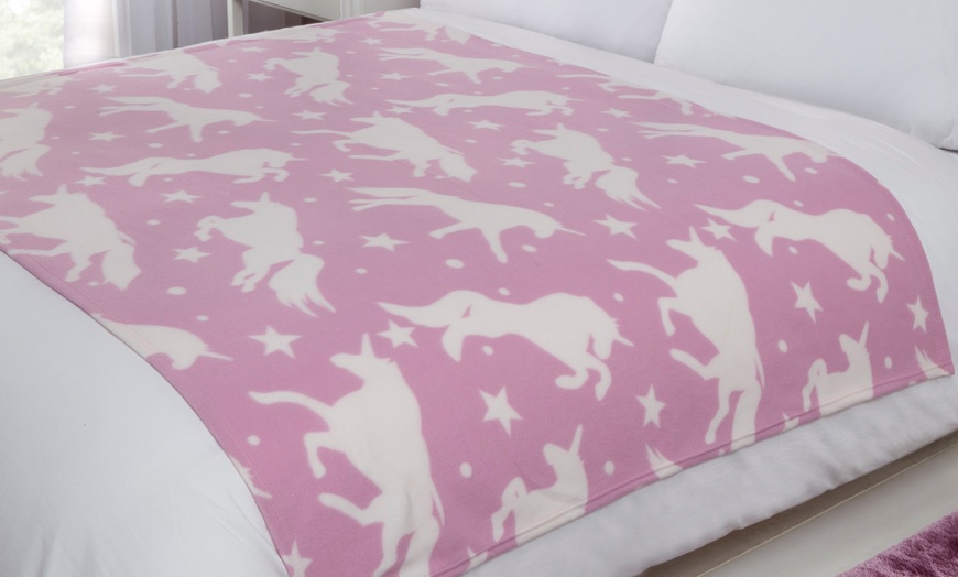 Image 8: Printed Fleece Blanket