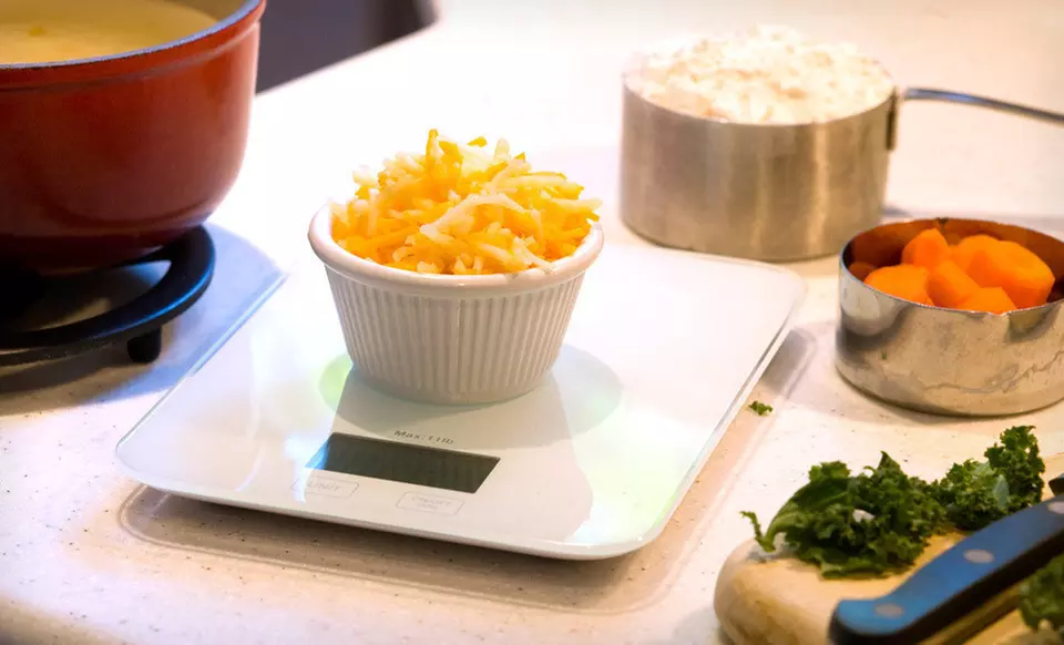 $18 for a Kitchen Essentials Digital Kitchen Scale ($34.99 List Price). Free Shipping and Free Returns. - Second Medium