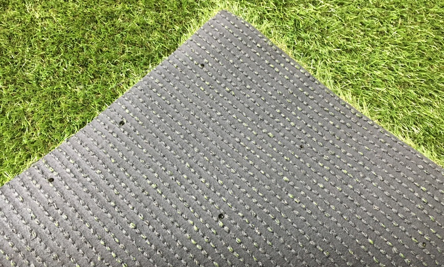 Image 4: UV-Resistant Artificial Grass 