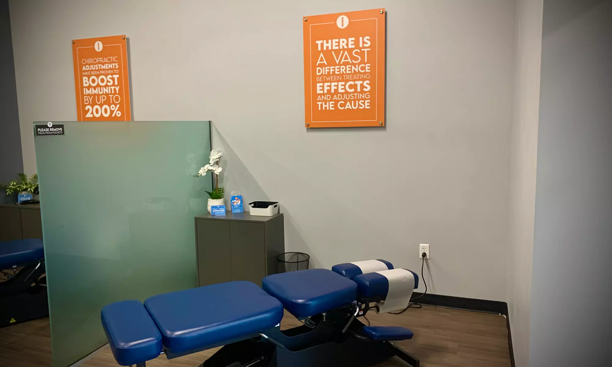 Experience NuSpine Chiropractic's 25k Gold Package, Initial Visit Special, and Lucky 13 Package with up to 38% off - Second Medium