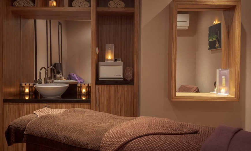 Image 3: Spa Day with 50min ELEMIS Treatment, Two Course Lunch & Prosecco