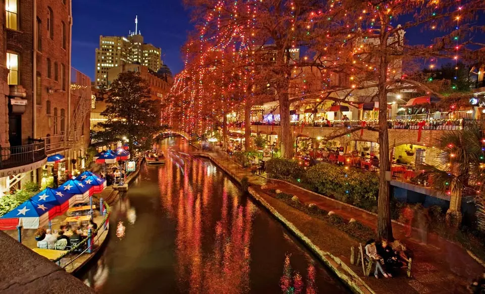 Stay at Comfort Suites Alamo/River Walk in San Antonio, with Dates into June - Primary Image