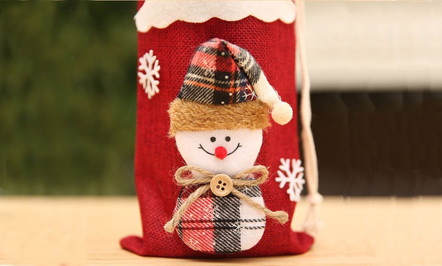 Image 11: 3 Packs Christmas Wine Bottle Bags / Santa Claus Cutlery Set