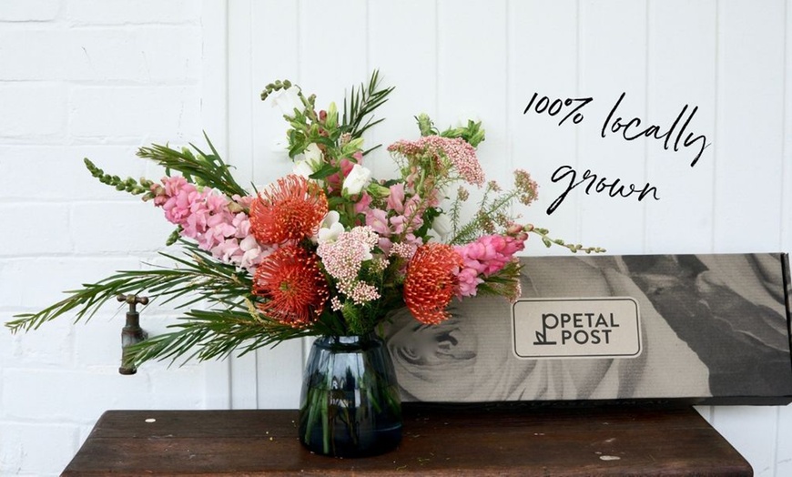 Image 4: 3 or 6 Month Flower Box Subscription