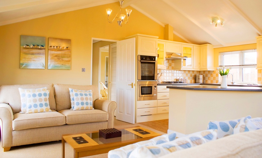 Image 4: 4* Self-Catering Stay in Devon