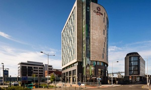 Price Drop - Cardiff: 4* Standard Room Stay with Prosecco