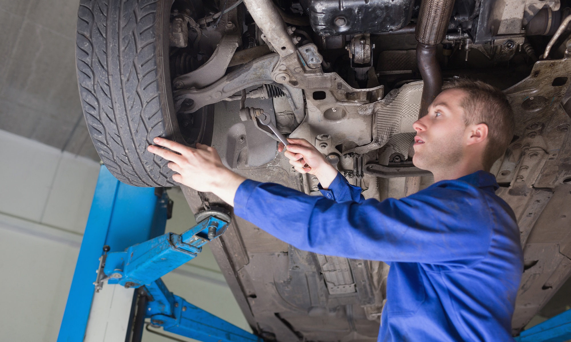 Get 2- or 4-Wheel Alignment w/ or w/o Tire Balancing for a Smooth Ride