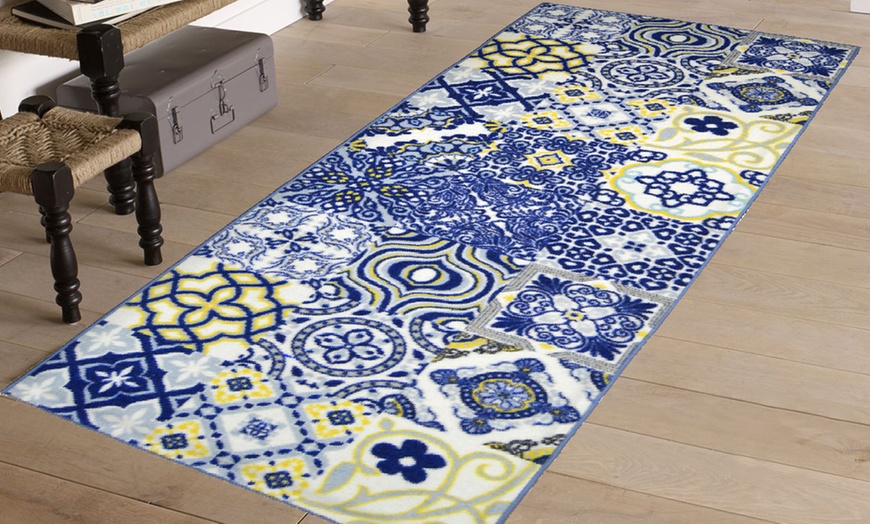 Image 7: Modern Printed Rugs - 6 Designs