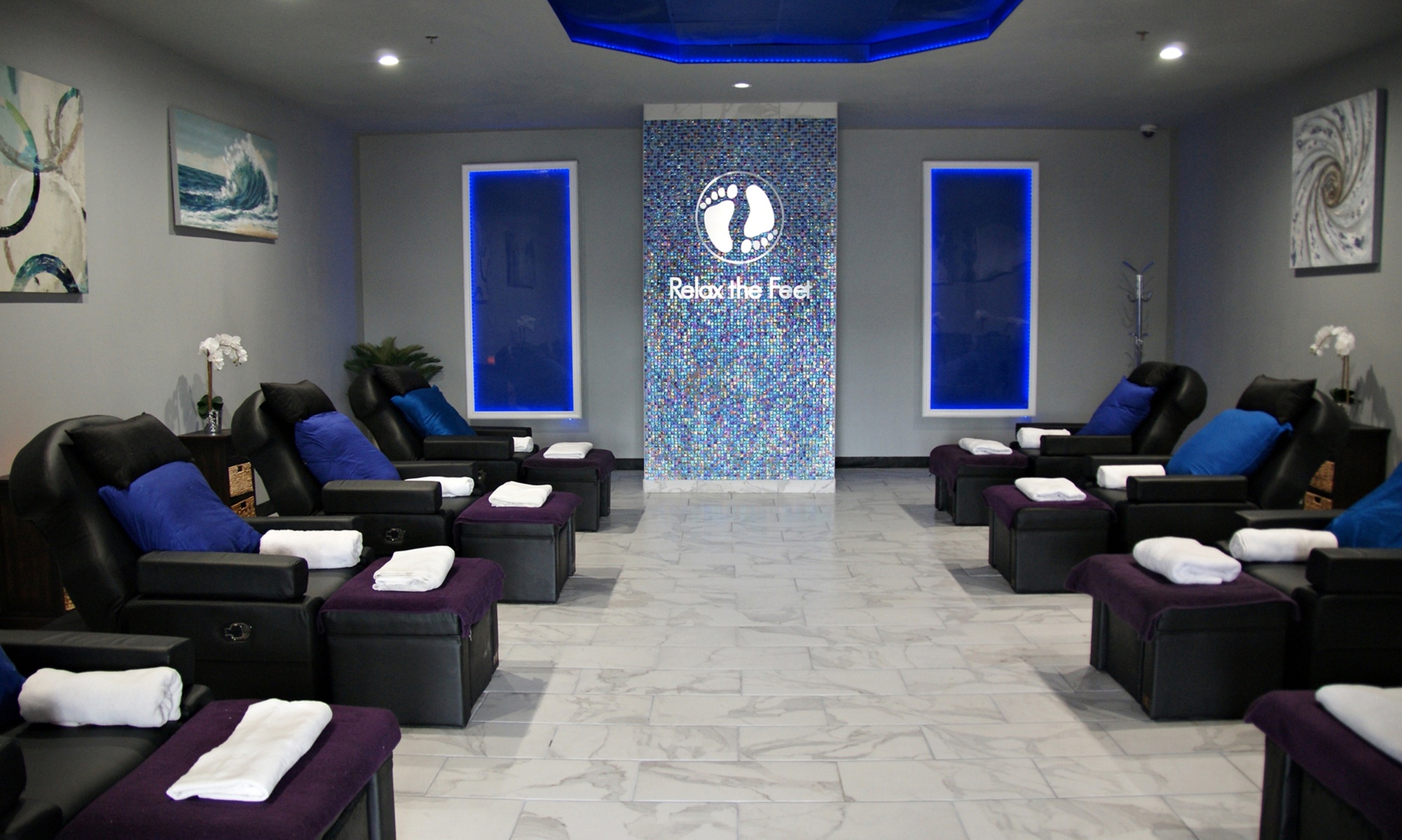 Discover Tranquility with Custom Foot Reflexology and Body Massage!
