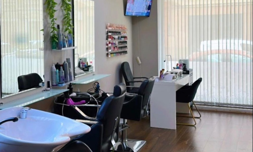 Image 2: Alisado de keratina, brasileño u orgánico con corte de puntas