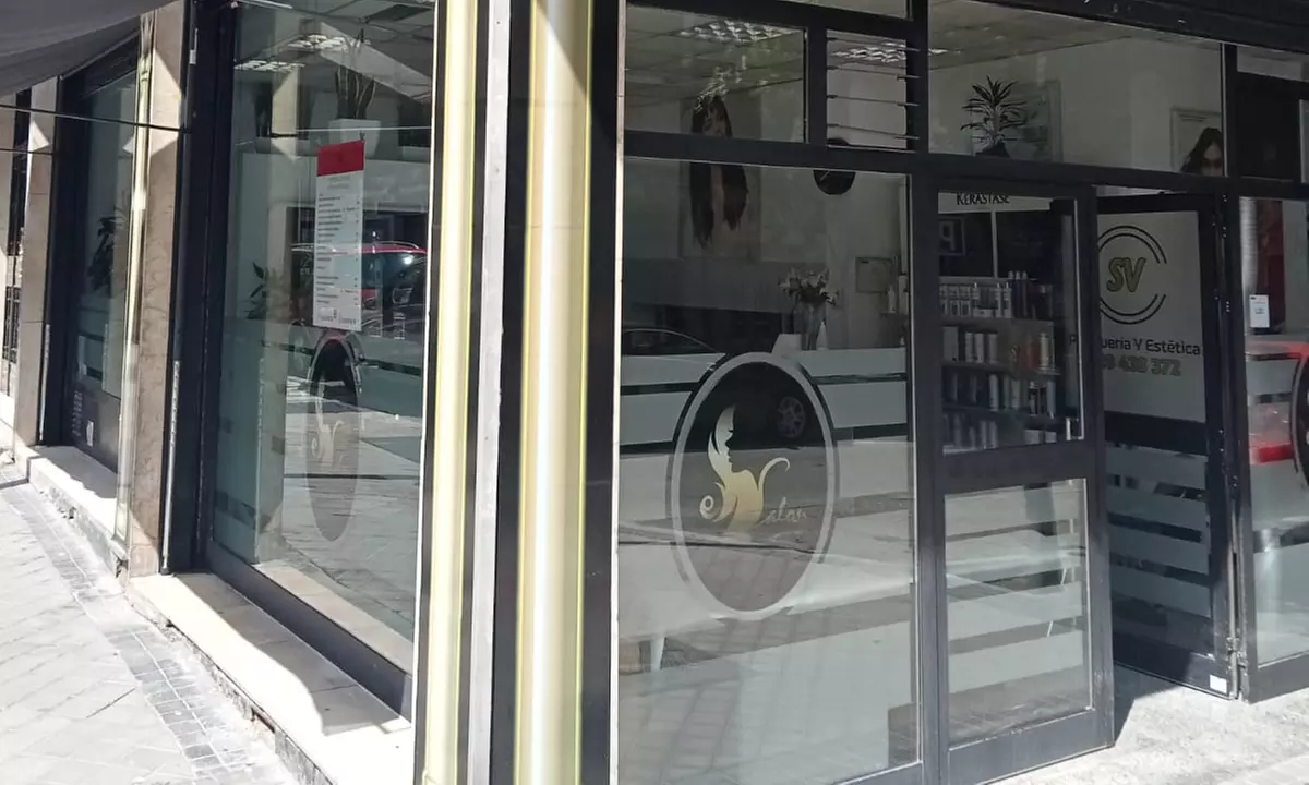 Sesión de peluquería con opción a tratamiento con principios activos