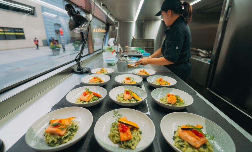 Image 3: Mother's Day Gourmet Lunch Tour: NYC's Glass-Topped Moving Penthouse