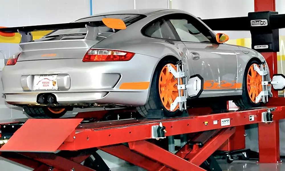 Supertreads: MOT Test , 68-Point Check or Both - Primary Image