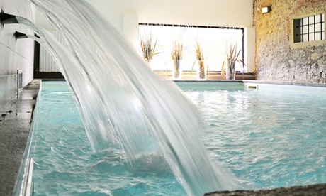 Percorso Spa di coppia con massaggio, pranzo o cena all' Antico Casale Montegualandro (sconto fino a 50%)