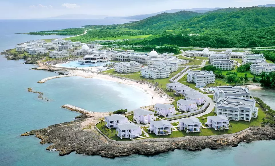 All-Inclusive Grand Palladium Jamaica Vacation with Airfare. Incl. Taxes & Fees. Price/person Based on Double Occupancy. - Primary Image