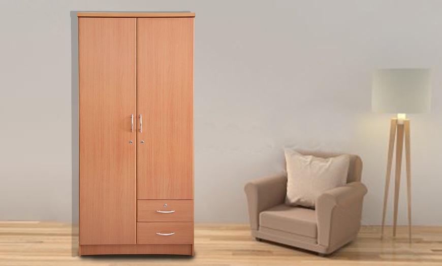 Image 8: Classic-Design Wardrobe