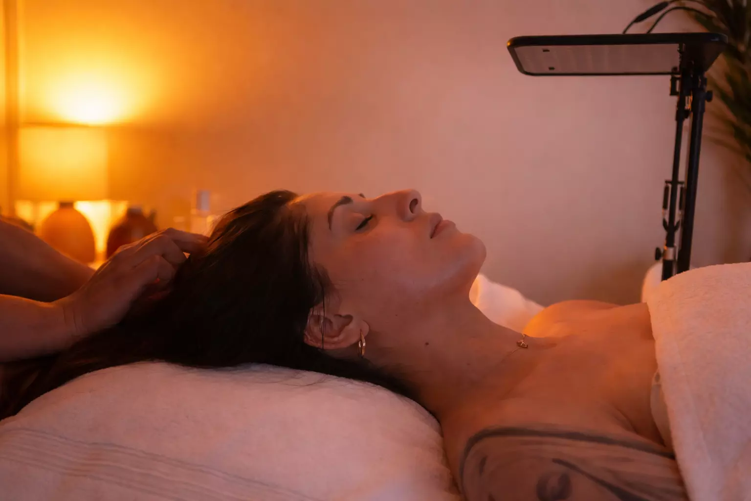 Facial with Enzyme Chemical Peel & Scalp, Neck and Shoulder Massage