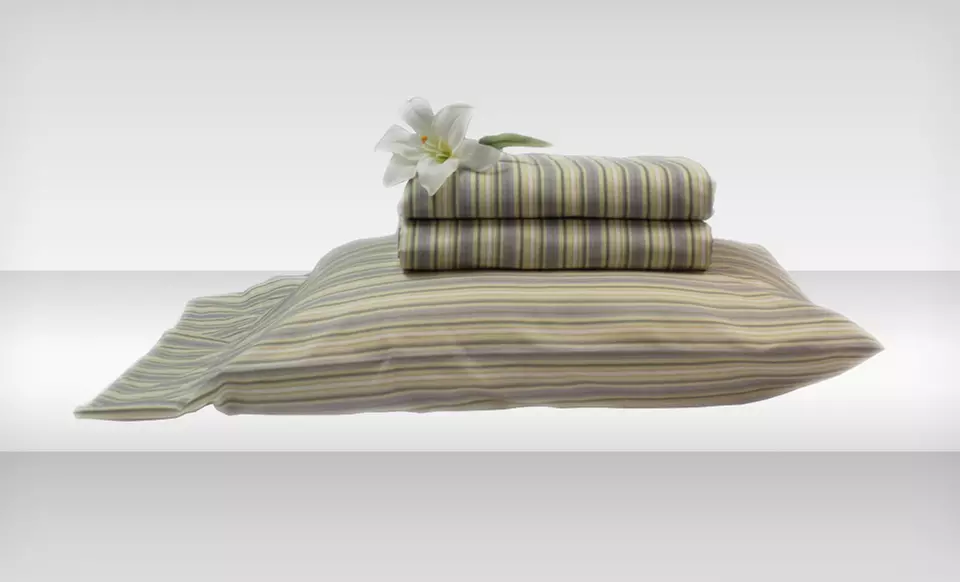 Castle Hill 300TC Printed Sheet Set (Up to 65% Off). Multiple Sizes and Prints. Free Shipping and Returns. - Second Medium