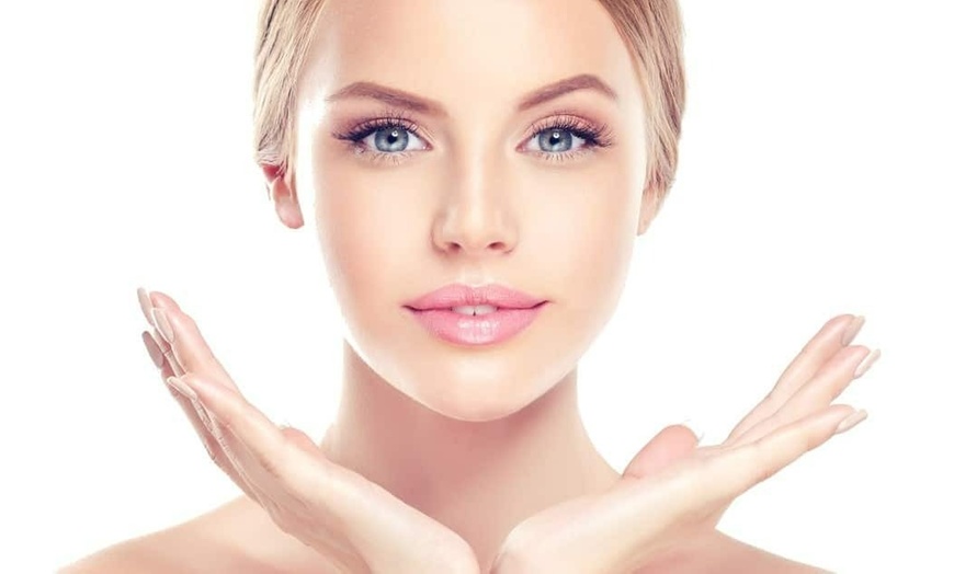 Image 3: Smooth Away Lines with Bella Rosa Med Spa's 20 or 40 Units Botox Deals