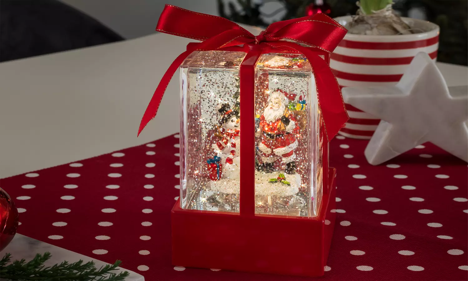 LED Christmas Water-Filled Snow Gift Box Light with Santa and Snowman - Image 2