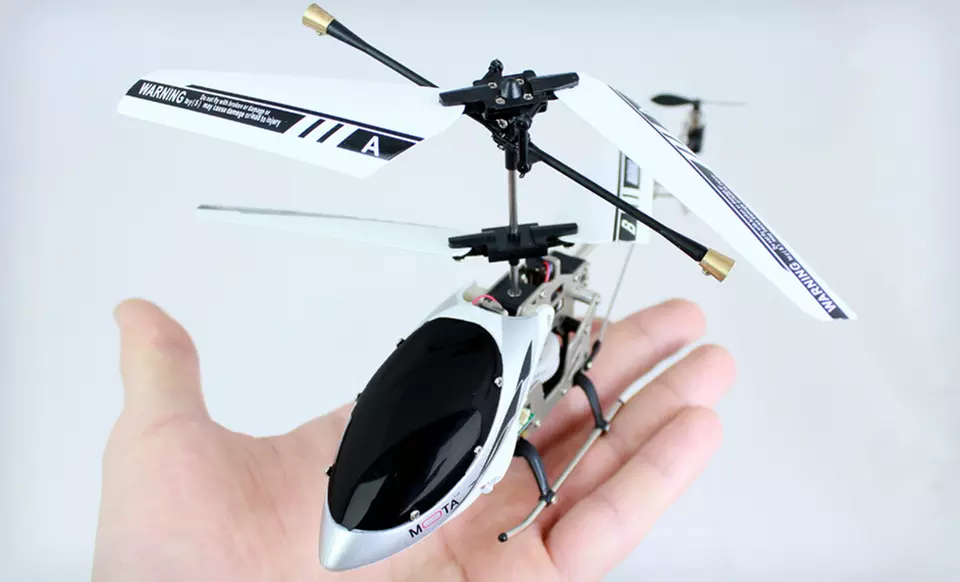 $27 for a Mota iPhone-Controlled Helicopter ($129.95 List Price). Free Shipping and Free Returns. - Second Medium