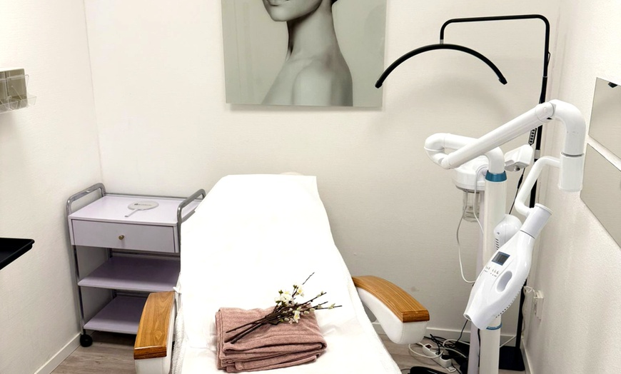 Image 4: Wimpern- und/oder Augenbrauen-Lifting inkl. Färben für 1 Person