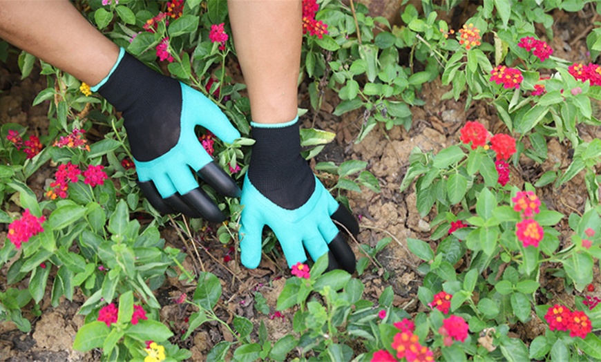 Image 1: One, Two or Four Pairs of Claw Gardening Gloves