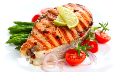 Menu con grigliata mista di pesce e vino per 2 o 4 persone al ristorante 79 Café (sconto 41%)