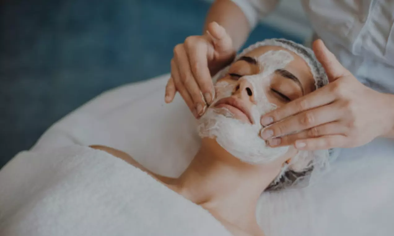 30-Minute Body Scrub w/ Optional Signature or Deluxe Hydrating Facial