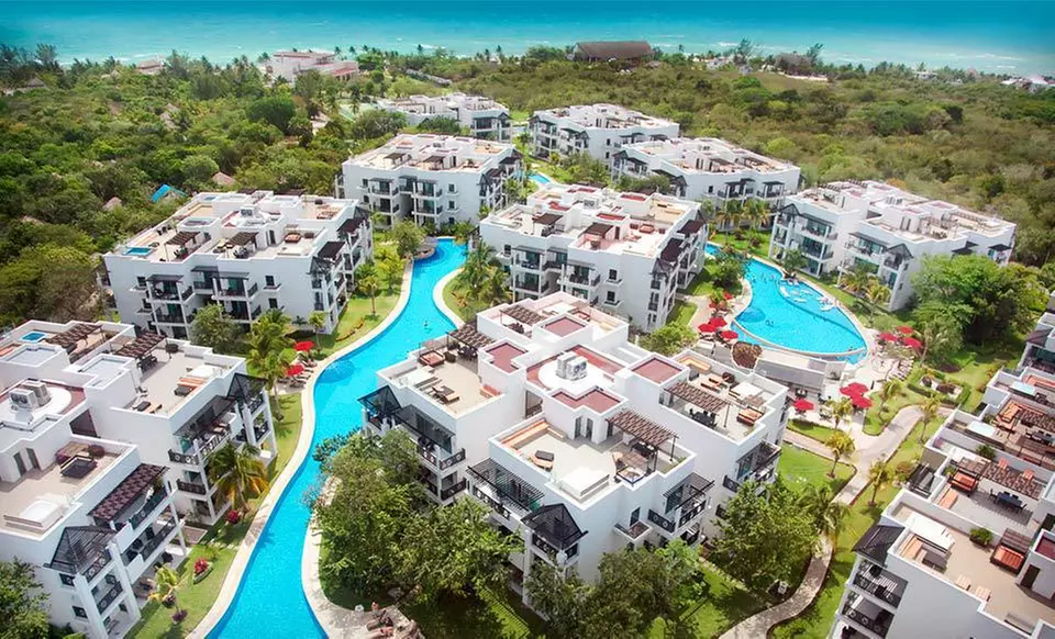 Four-Night Playa del Carmen Vacation with Round-Trip Airfare from Vacation Express - Primary Image