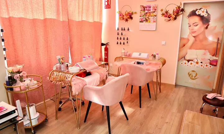 Sesión de peluquería completa con extras a elegir para 1 persona