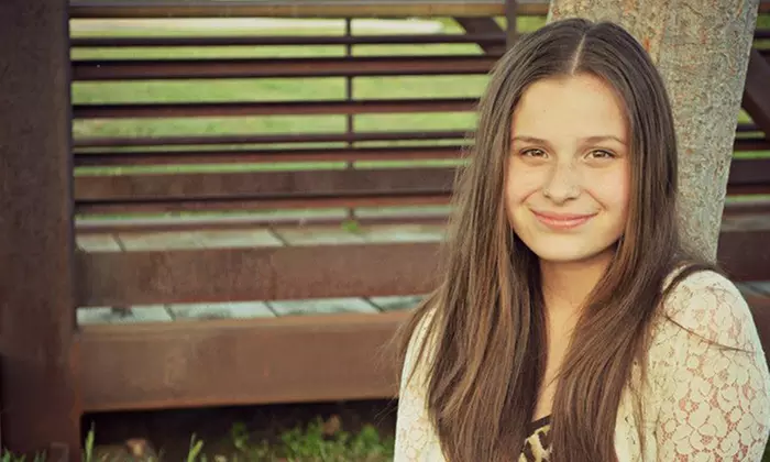 60-Minute On-Location Photo Shoot with 10 or 20 Digital Images from Stella Luna Moments (Up to 76% Off) - Primary Image