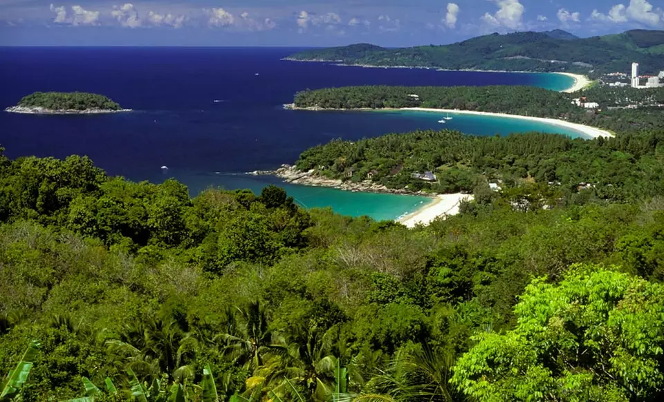 10-Day Tour with Round-Trip Airfare, Double Cabin Yacht Accommodations, and Optional Excursions from Beyond Boundaries - Primary Image