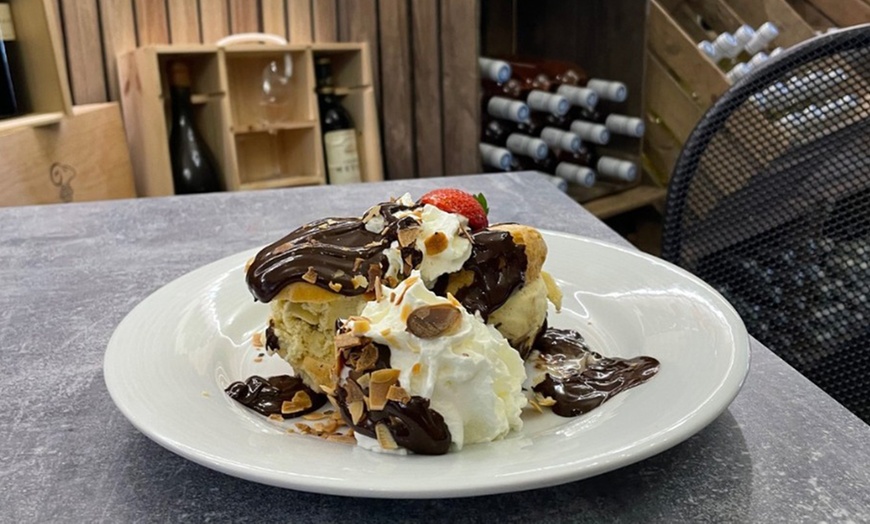 Image 4: Cuisine provençale sur le port de Cassis au restaurant La Voute