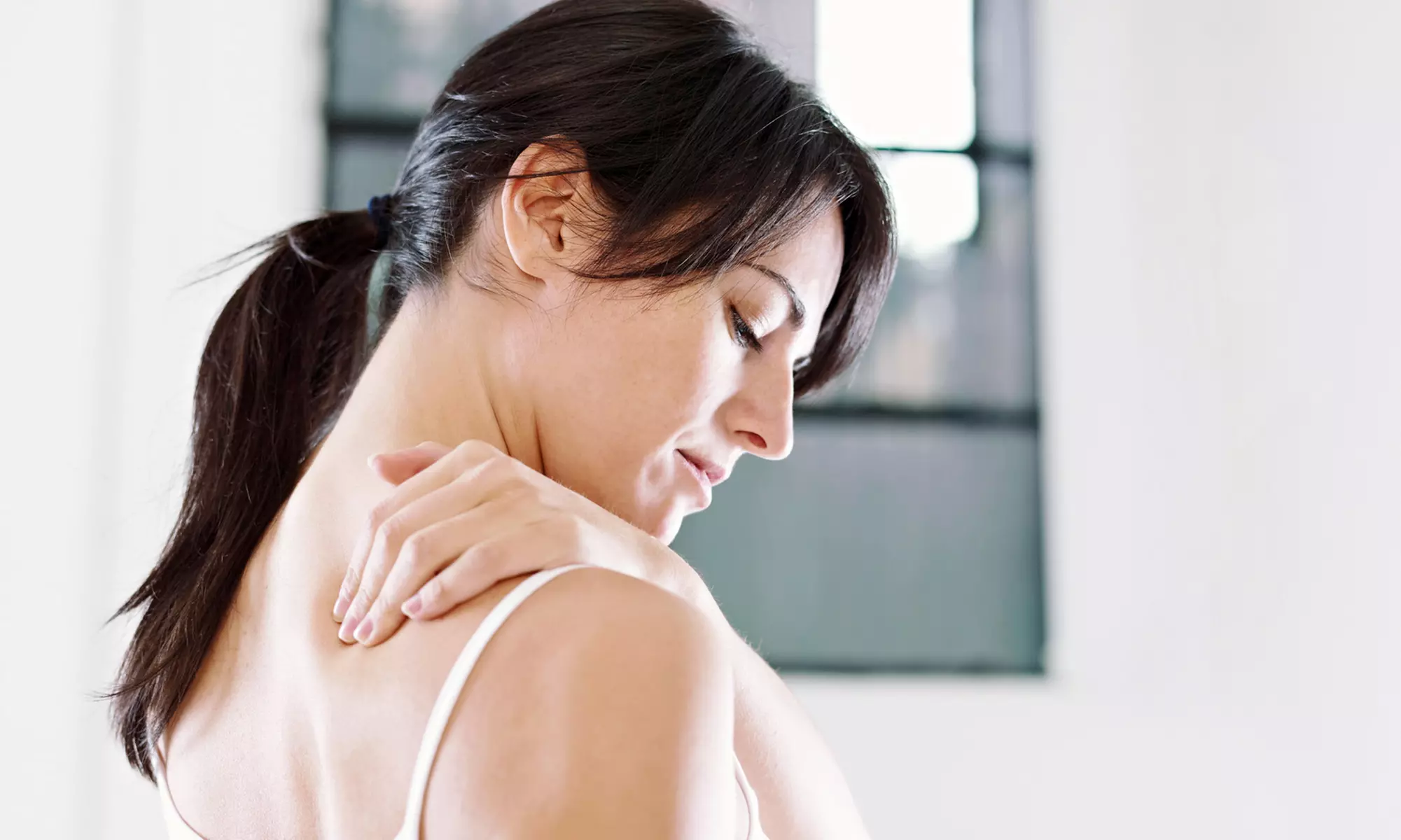 Discover De Groot Chiropractic's Comprehensive Package with Evaluation, X-rays & Massage Up to 42% Off - Primary Image