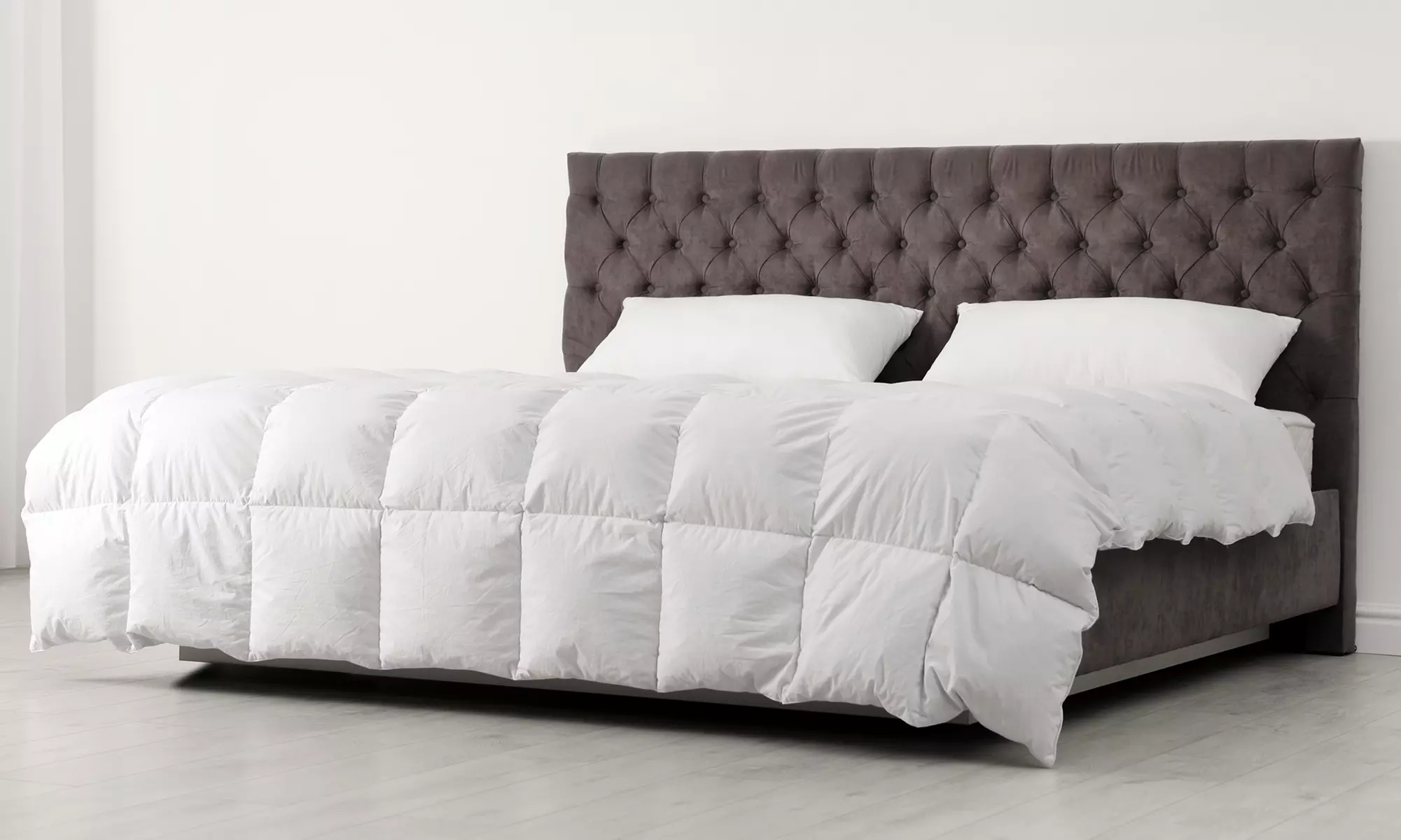 Couette hypoallergénique matelassée en microfibre