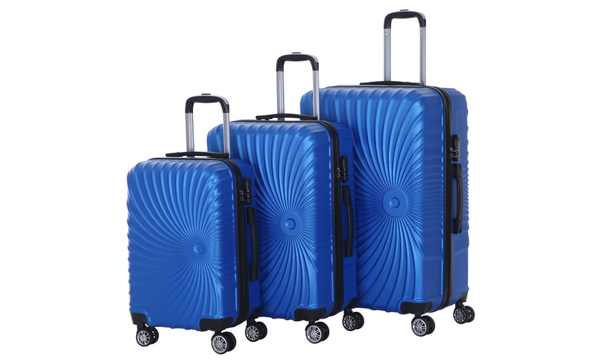 Image 28: Three-Piece Luggage Set