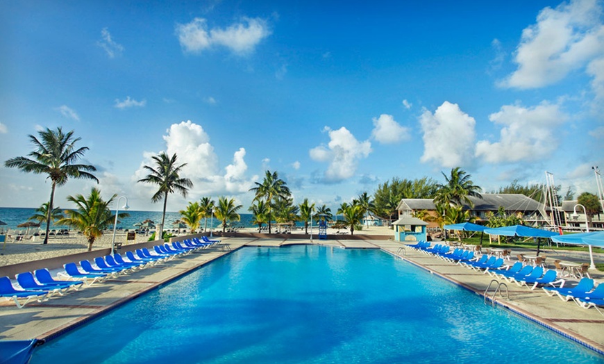 Viva Wyndham Fortuna Beach in - Freeport, BS | Groupon Getaways