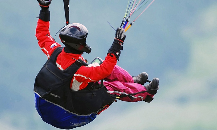 Image 4: Paragliding or Towed Hang-Gliding