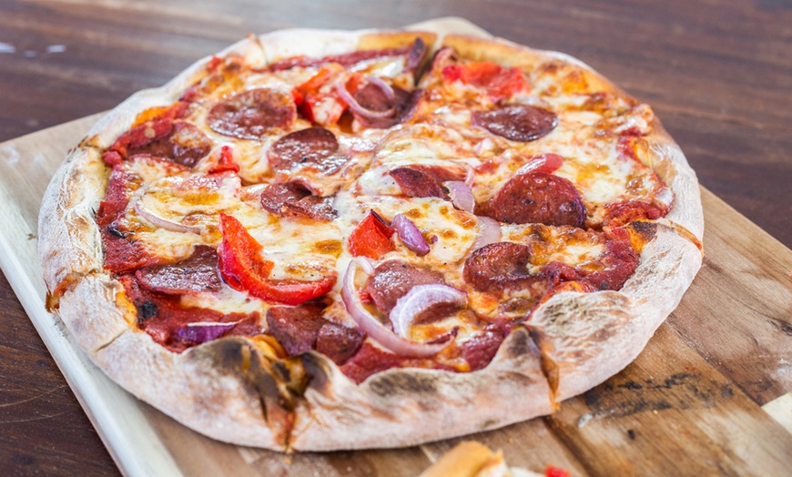 Image 7: Enjoy Australia Day with a 3-Hour Cruise with Gourmet Woodfired Pizza