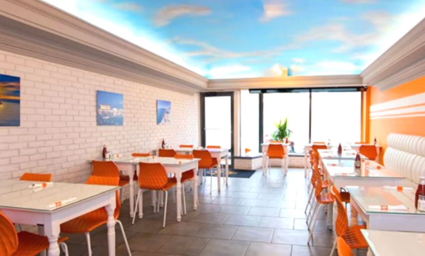 Image 17: Delight with $30, $40, $75 or $150 to Spend on Food and Drinks