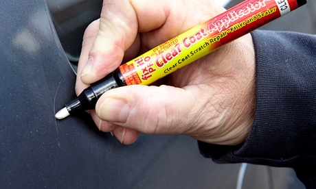 1 o 2 correttori in formato penna, per la rimozione dei graffi dell'auto