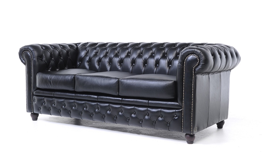 Image 33: Sofas Chesterfield en cuir authentiques 