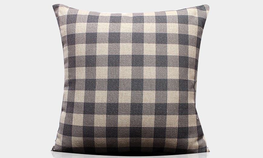 Image 9: Retro cushions 